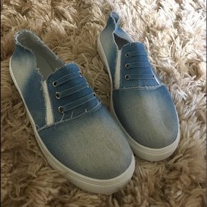 Women’s New denim blue slip on flats